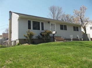 132 Stelton Rd, Piscataway, NJ 08854