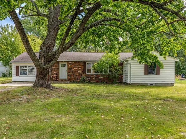 9348 N Us Highway 45, Effingham, IL 62401