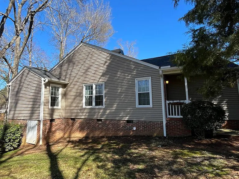 816 Market Pl — Photo 3