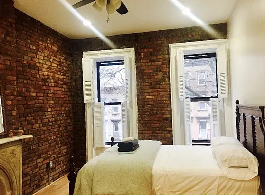 Rented by G2 Realty Group LLC | media 8