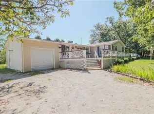 2 Hacienda Cv, Mound City, KS 66056