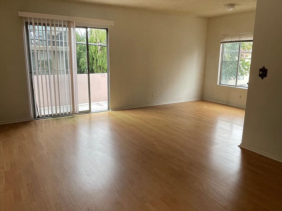 1st image of 1603 Granville Ave #9