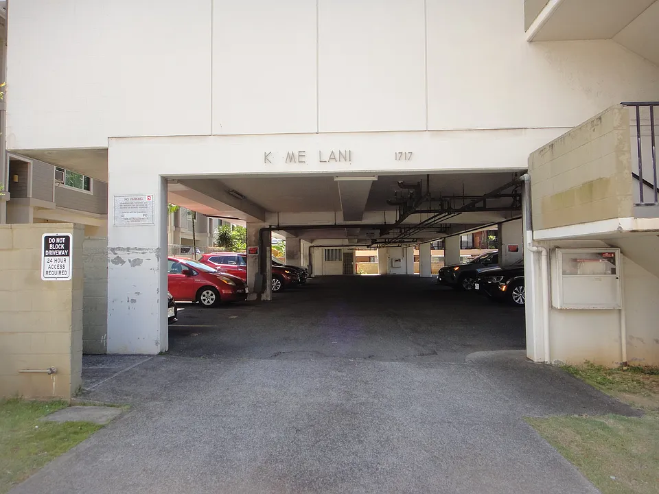 1717 Keeaumoku St