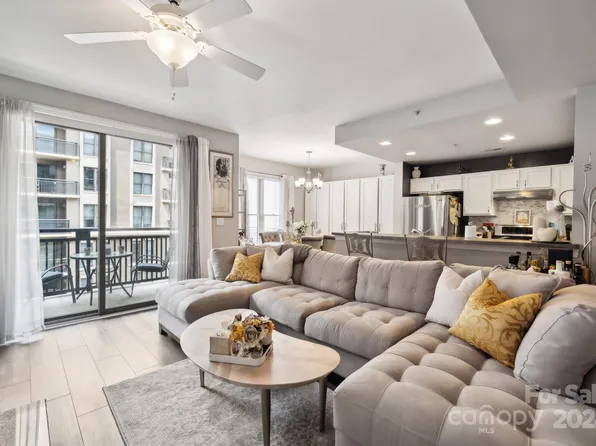 718 Trade St Unit 502, Charlotte, NC 28202