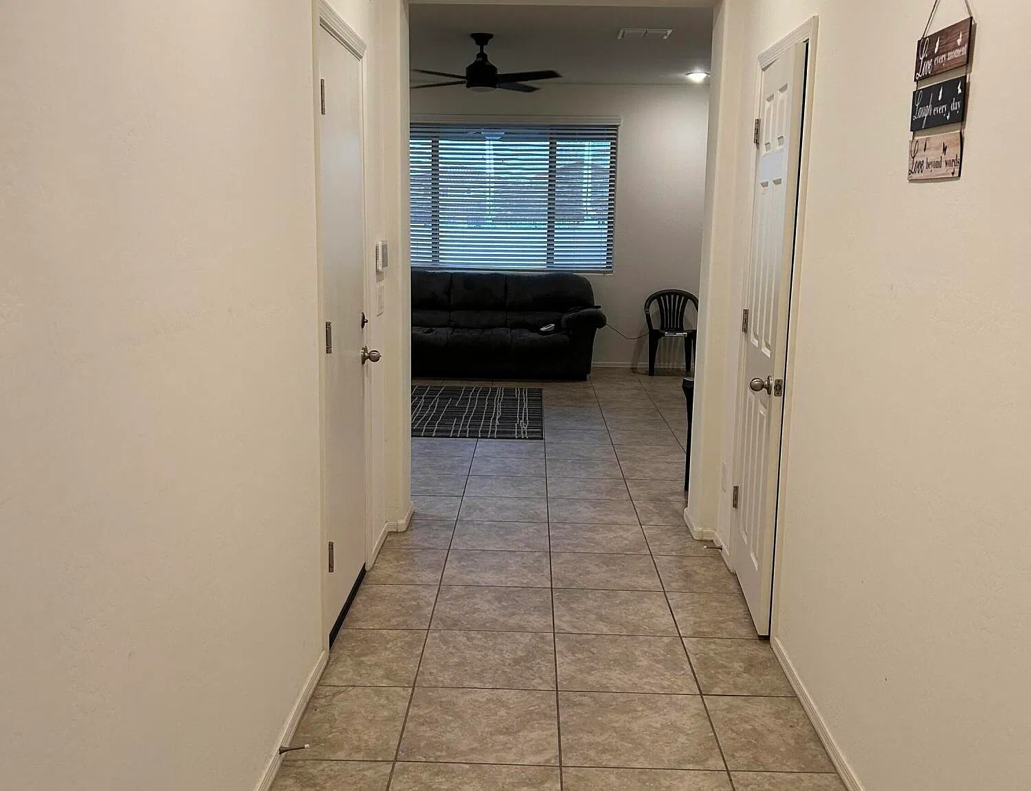 3 bed, 2.5 bath, 1981 sqft, $2,350 — Photo 2