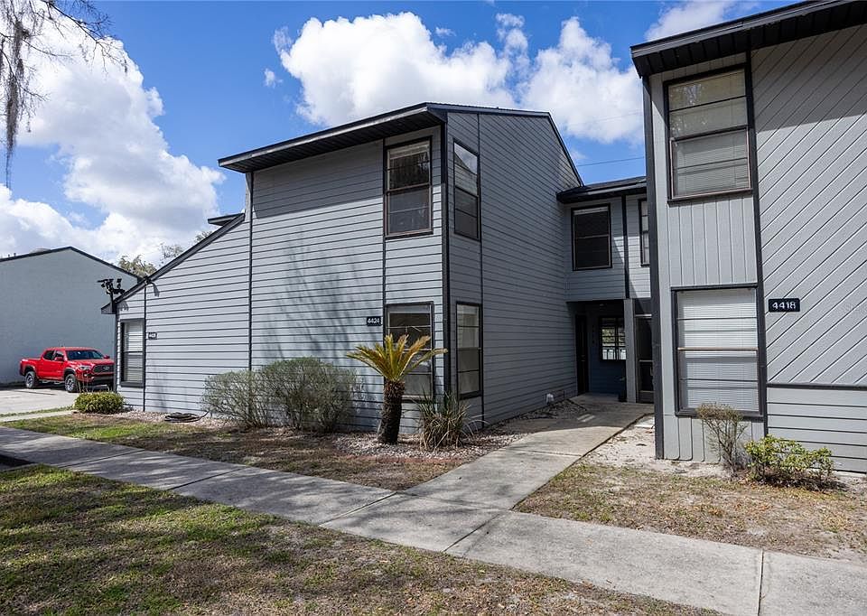 1st image of 4424 SW 20th Ln