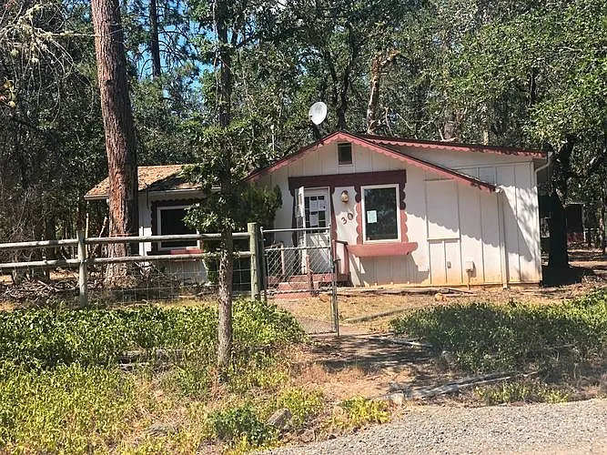 30 Nelson Way photo 1