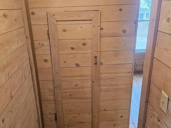 1602 16th St #2, Pt Huron, MI 48060