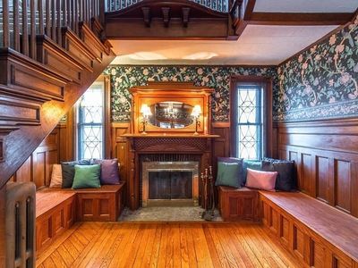 83 Ingersoll Grv, Springfield, MA, 01109