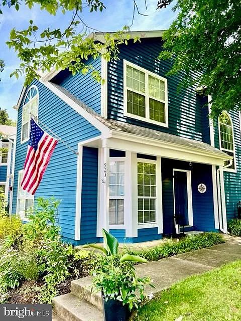 3 bed, 2.5 bath, 1532 sqft, $3,700 — Photo 1