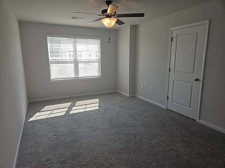 4215 High Glen Dr — Photo 6