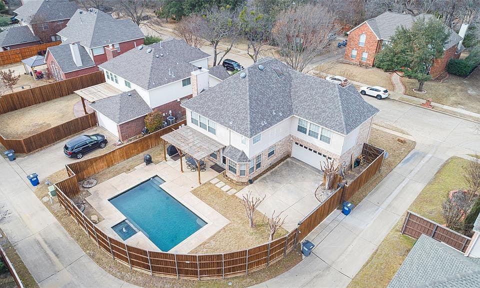 1st image of 403 San Mateo Dr