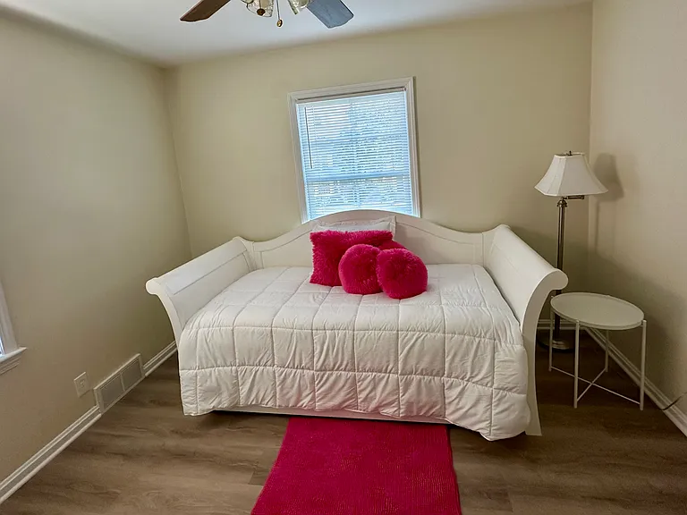 4474 Groveland Rd — Photo 46
