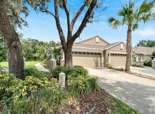 5901 Phoebenest Dr, Lithia, FL 33547