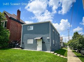 1485 Summit St, Columbus, OH