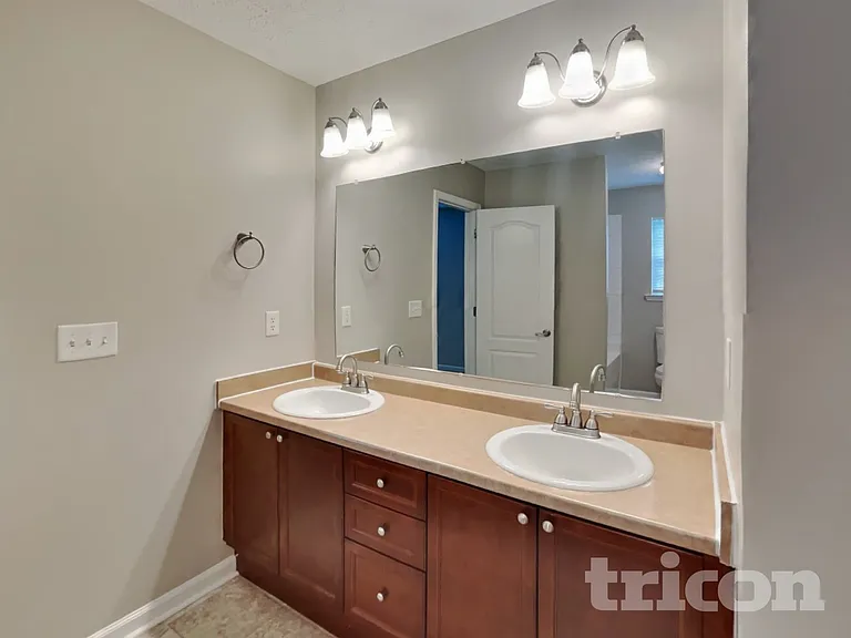 501 Homey Dr — Photo 7