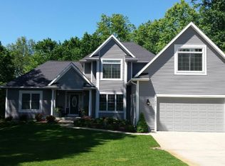 11390 Wild Pond Ct NE, Rockford, MI 49341