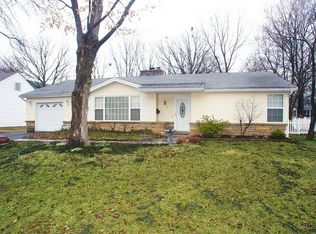 932 Robert Pl, Saint Louis, MO