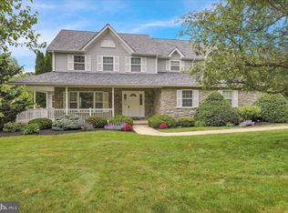 147 Fox Hill Dr, Wernersville, PA 19565