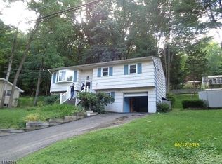 4 Forest Rd, Andover, NJ 07821