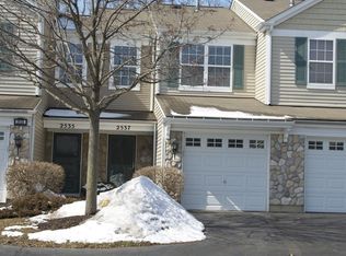 2537 Oak Tree Ln, Plainfield, IL 60586