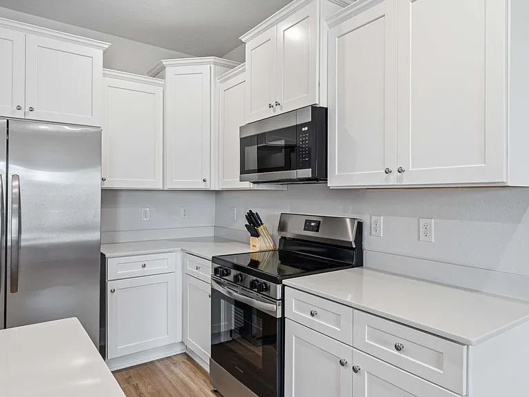 4487 Wendell St — Photo 16