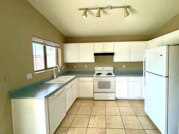 16574 N 158th Ave, Surprise, AZ 85374