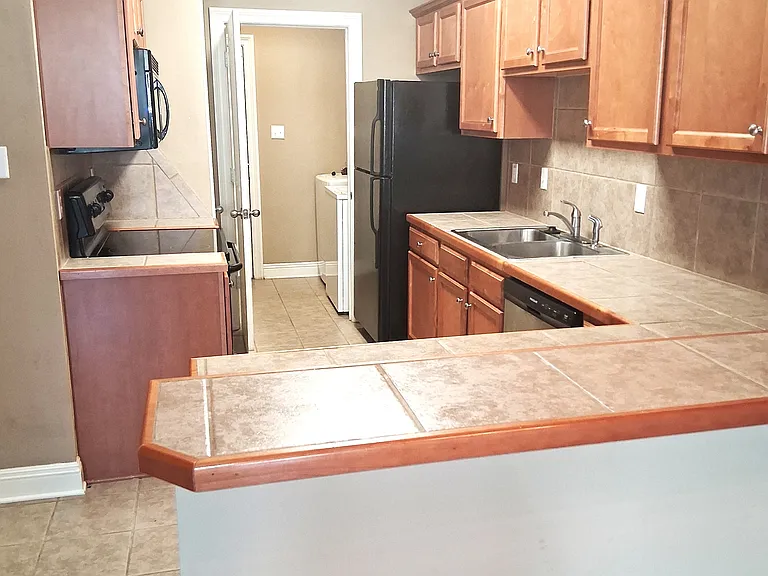 2105 Belle Pointe Aly — Photo 6