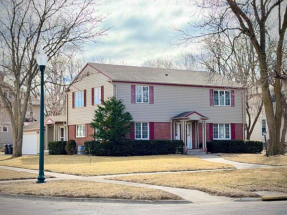 2nd image of 227 Lake Ave