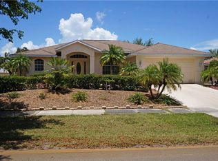810 W Olympia Ave, Punta Gorda, FL 33950