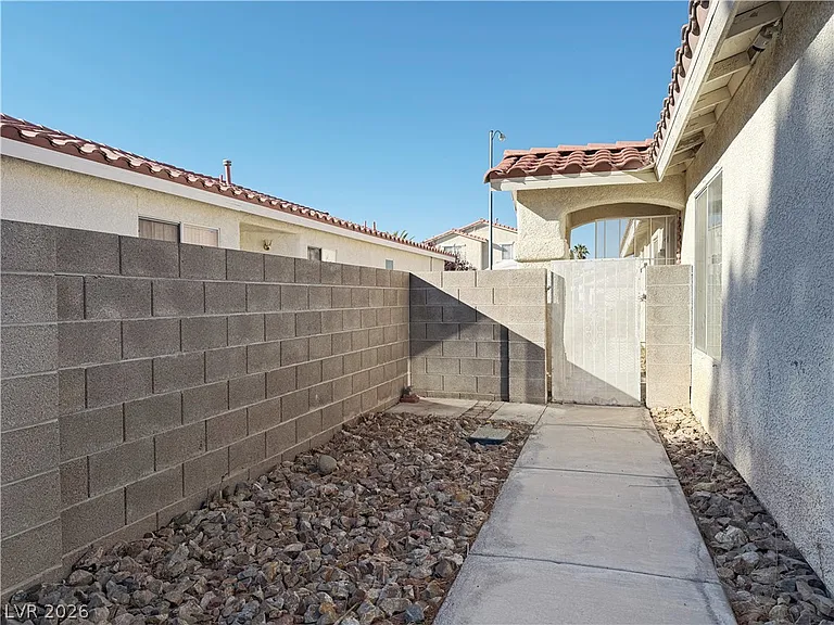 9362 Santa Fe Rose St — Photo 29