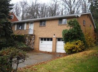 412 Springdale Dr, Pittsburgh, PA 15235