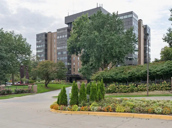 3131 Fleur Dr Unit 503, Des Moines, IA 50321
