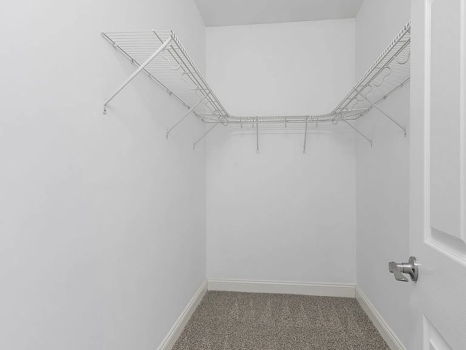 3 bed, 1364 sqft, $1,700 — Photo 4