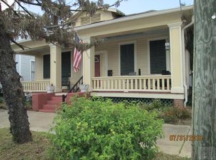 1104 35th St, Galveston, TX 77550