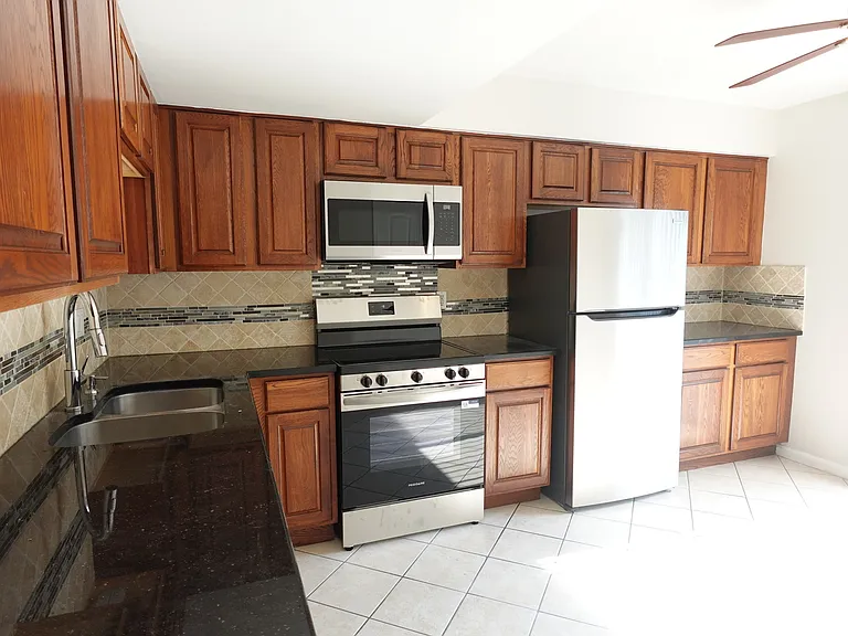 1726 Marywood Ave #1726 — Photo 8