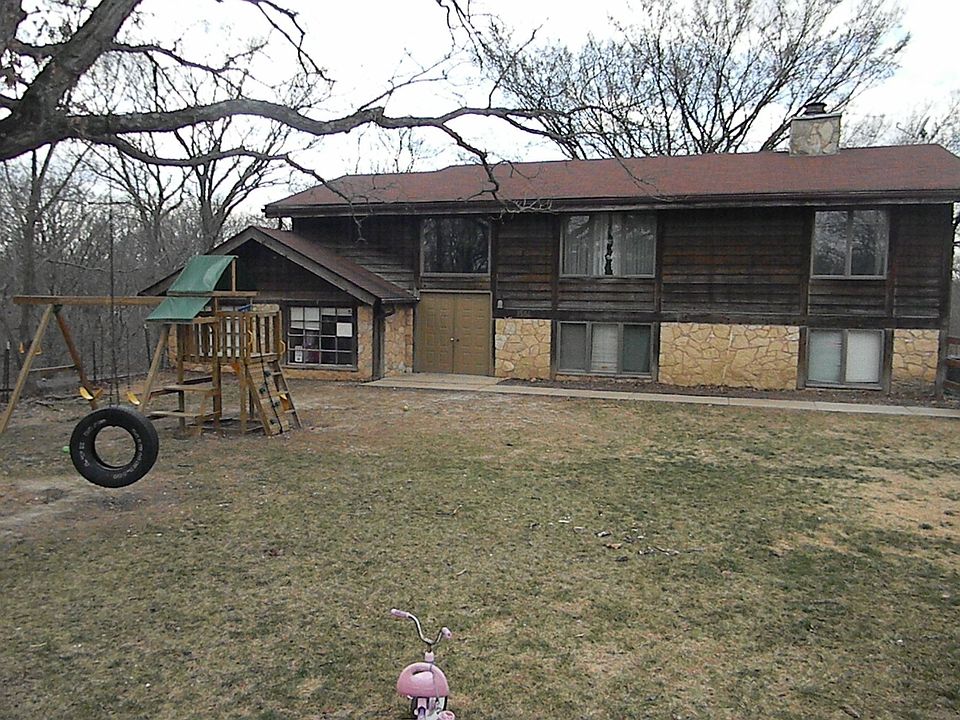 1561 Street view