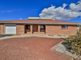 2127 Valley Rd SW, Albuquerque, NM 87105