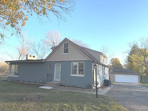 25455 W Hawthorne Ave, Antioch, IL 60002