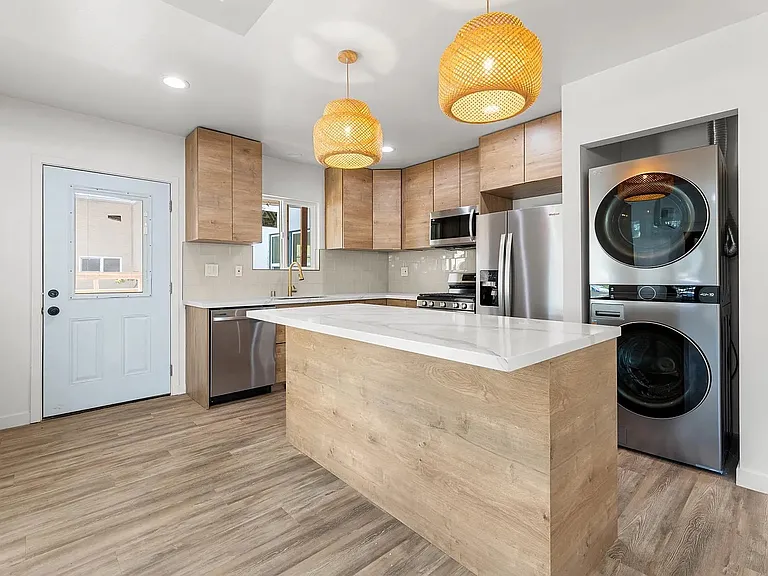 3814 Villa Ter — Photo 3