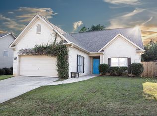 748 Forest Lakes Dr, Sterrett, AL 35147