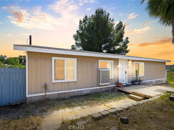 28674 Nevada Dr, Canyon Lake, CA 92587