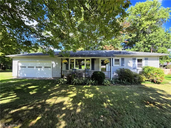 137 Richard St, Geneva, OH 44041