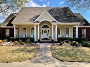 300 Barcliff Ln, Ozark, AR 72949