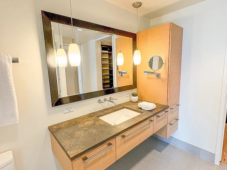 820 Blanchard St #1606 — Photo 16