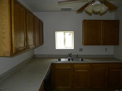2nd image of 238 W Lindbergh Ave