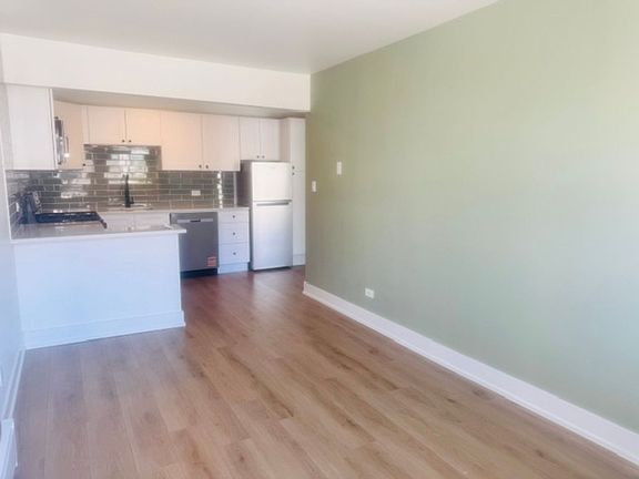 3rd image of 15701 Lamon Ave #4823-13