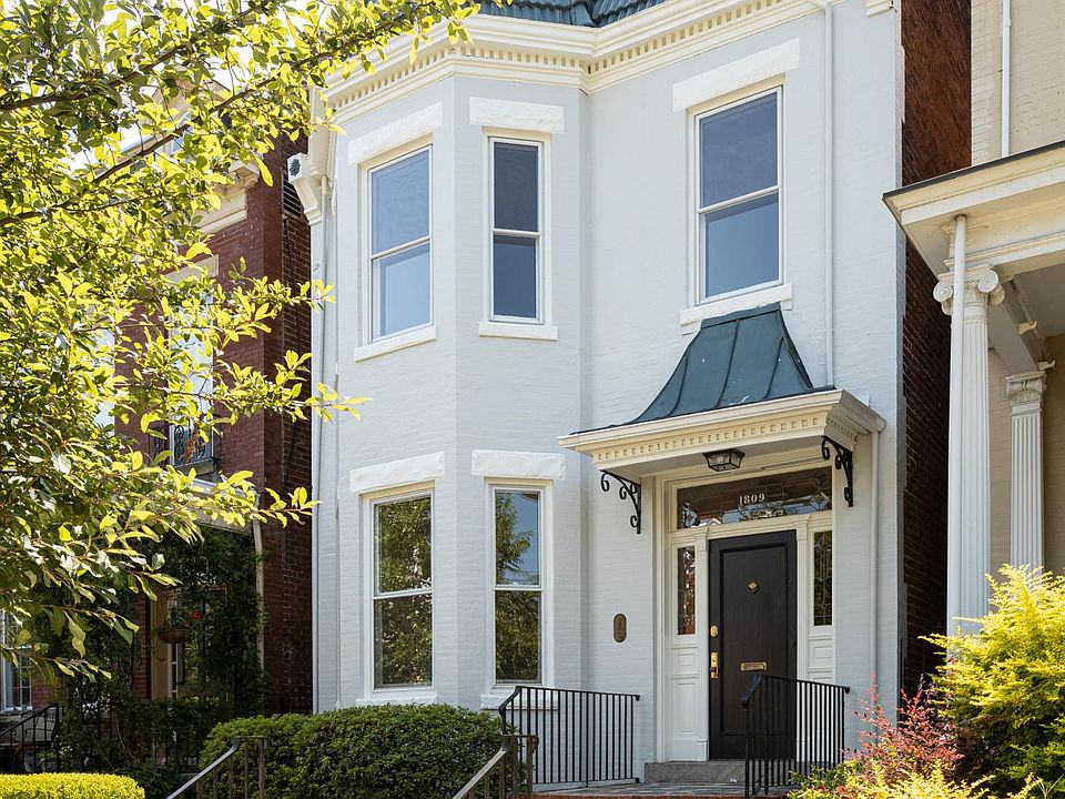 1st image of 1809 Grove Ave APT 2