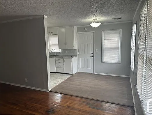 4 bed, 1235 sqft, $1,500 — Photo 3