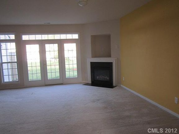 2nd image of 4011 Abbotsbury Dr #4011